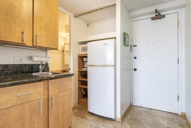 Building Photo - 445 Seaside Ave