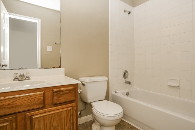 Building Photo - 15527 Lady Shery Ln