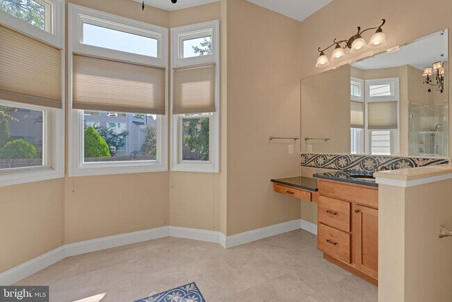 Building Photo - 7607 Newmarket Dr