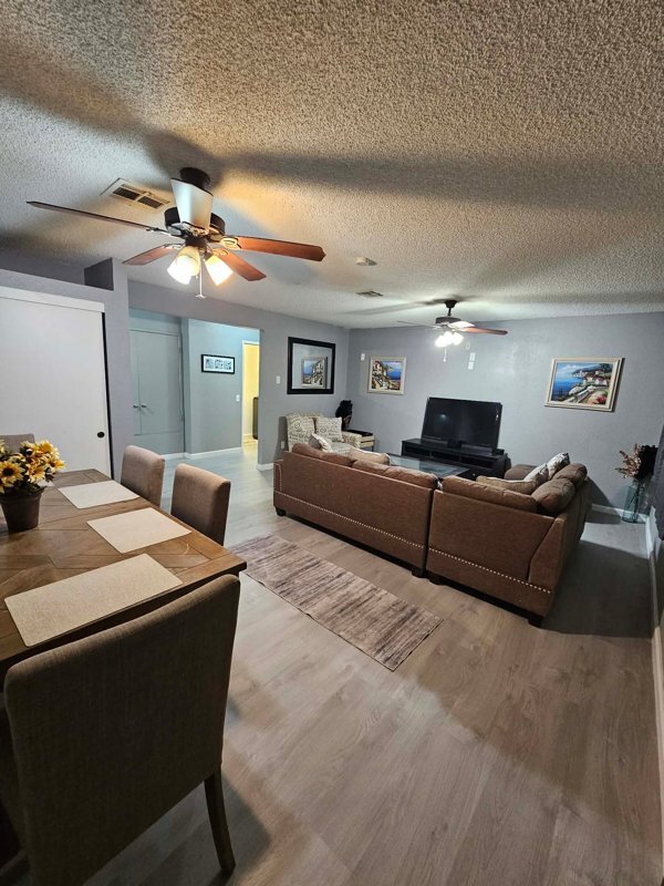 Building Photo - 52275 Avenida Vallejo