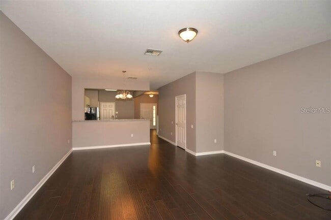 Building Photo - 6941 Cadiz Blvd