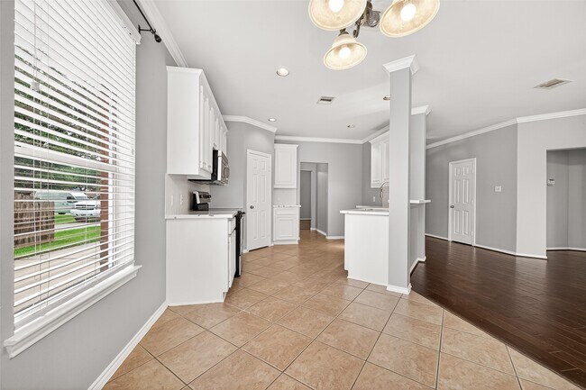 Building Photo - 26806 Shoal Hollow Ct