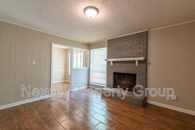 Building Photo - 4262 Sunnyslope Dr