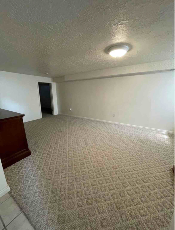 Building Photo - 5185 1150 W