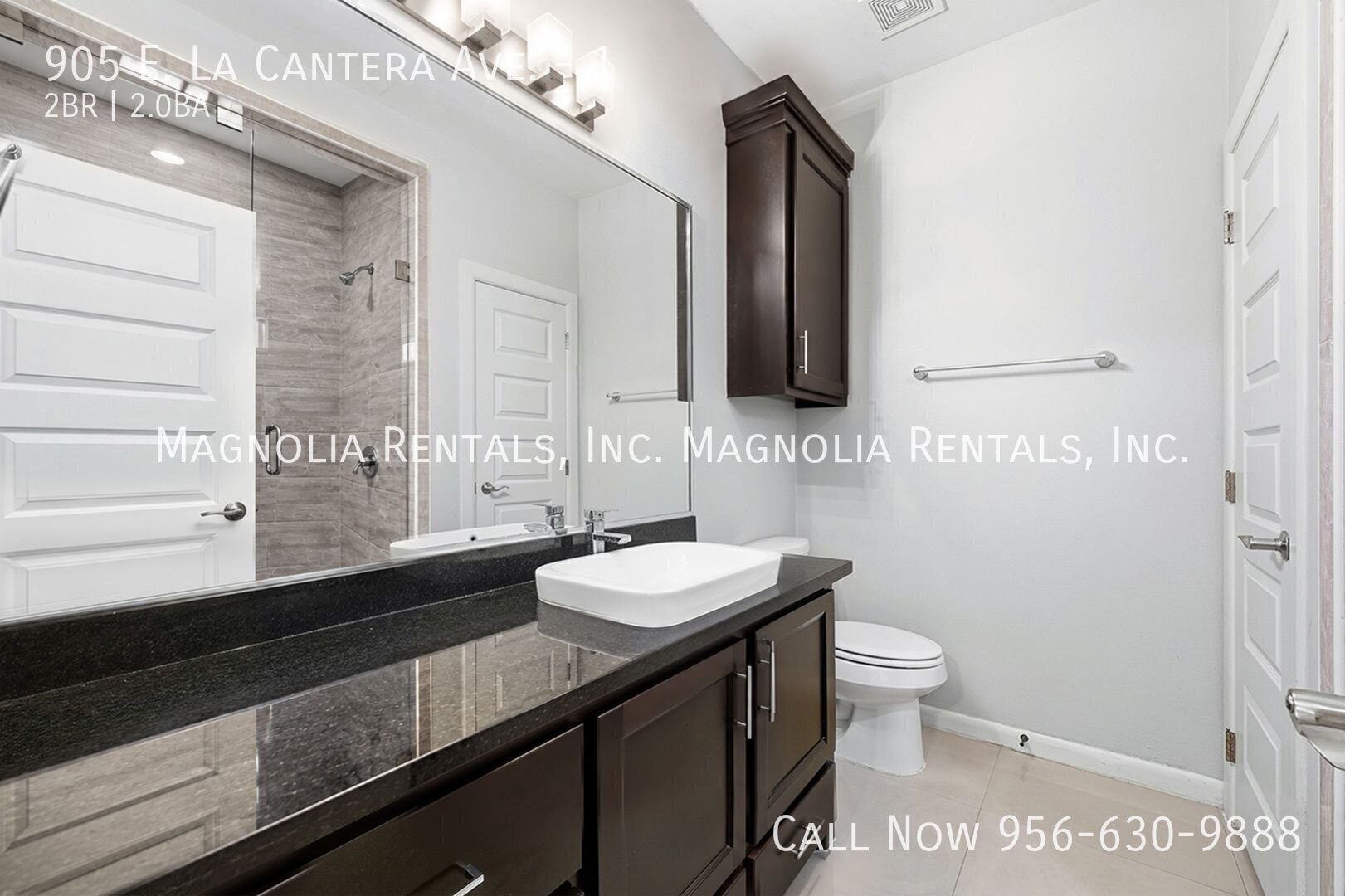 Building Photo - 905 E la Cantera Ave