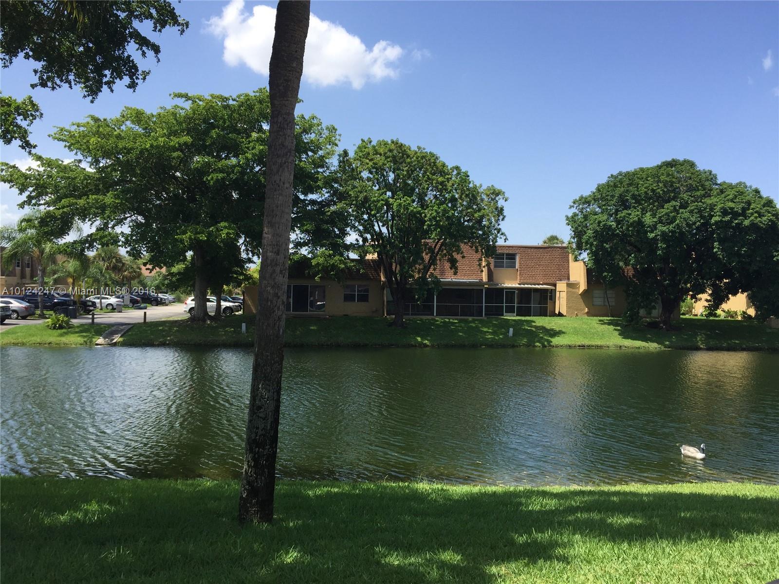 Building Photo - 3641 NW 95th Ter