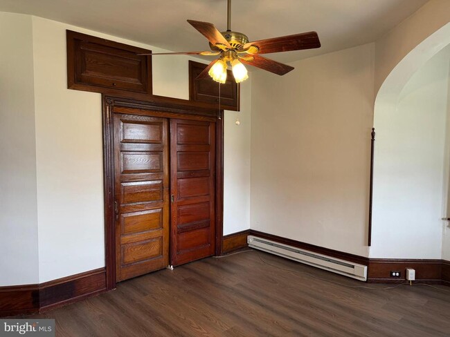 Building Photo - 3009 Ridge Pike