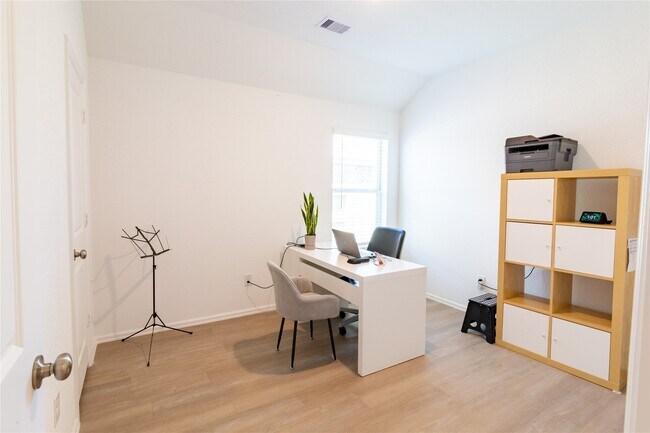 Building Photo - 7522 Greenbriar Cayon Ln