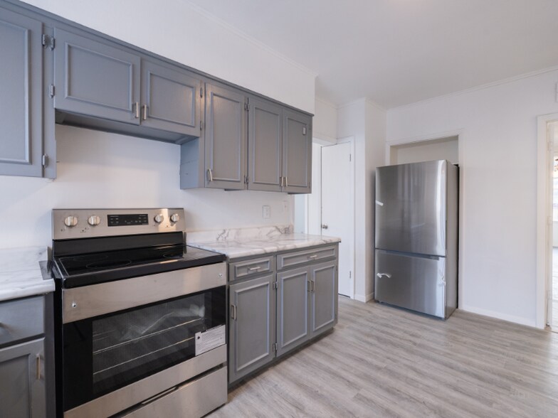 Building Photo - 729 S 7th St