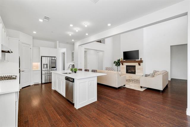 Building Photo - 851 Orchard Dr