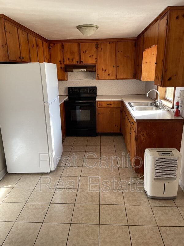 Building Photo - 47 W Hanover St