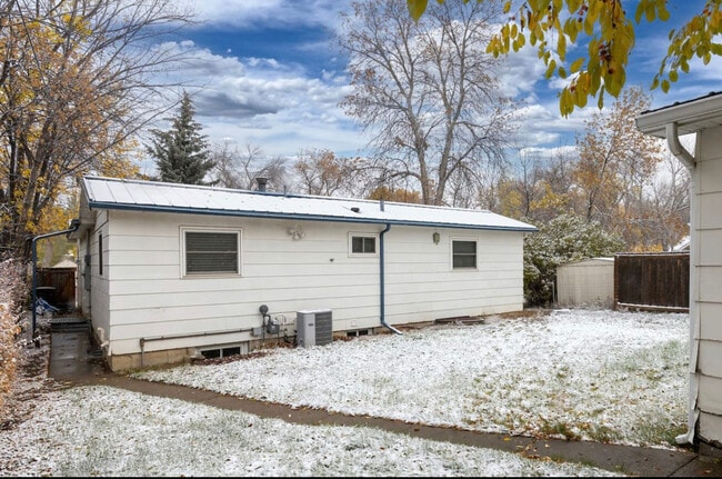 Building Photo - 2720 2nd Ave N