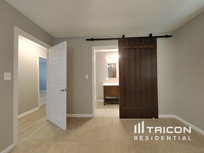 Building Photo - 4124 Lauada Dr