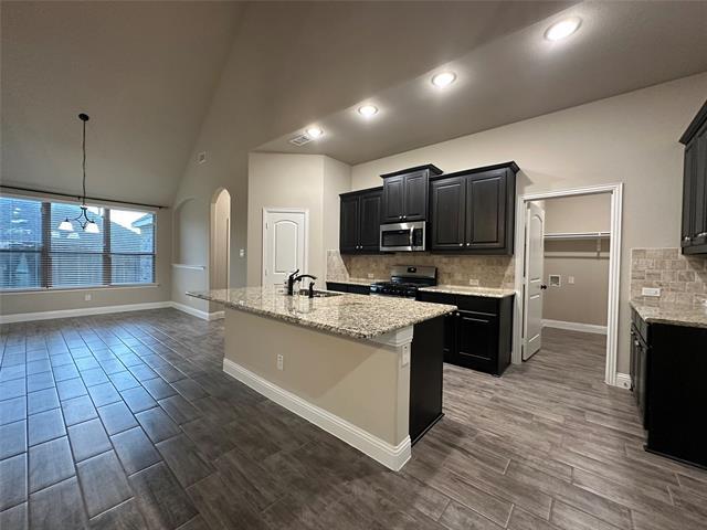 Building Photo - 261 Pennridge Dr