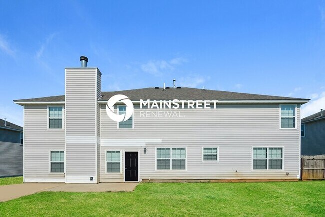 Building Photo - 6 Bedroom Pet-Friendly Home in COVINGTON, GA with Main Street Renewal