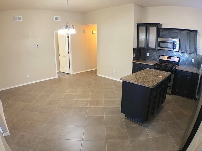 Building Photo - Northeast El Paso 4 Bed Refrig A/C