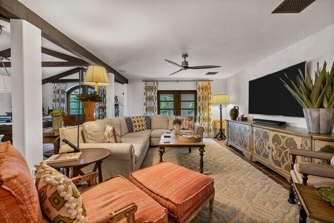 Building Photo - 535 N Belardo Rd