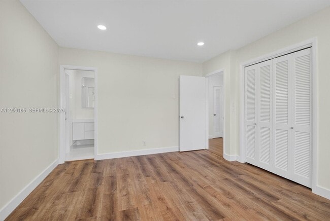 Building Photo - 1345 SW 9th Ave