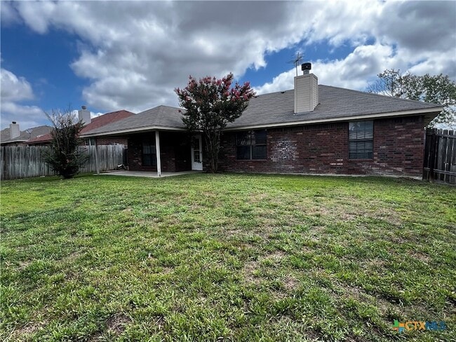 Building Photo - 5505 Gunnison Dr