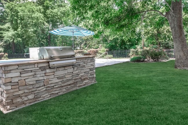 Building Photo - 18001 Cypress Trace Rd