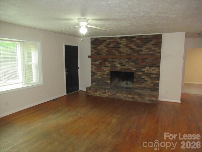 Building Photo - 745 Brady Branch Trail