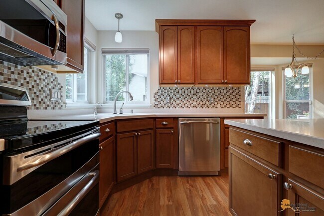 Building Photo - 12761 Rivulet Cir