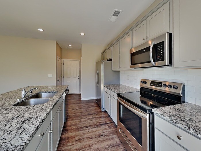 Building Photo - 5710 Camp Ct