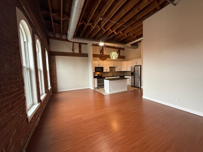 Building Photo - Bonnie Jean Flats