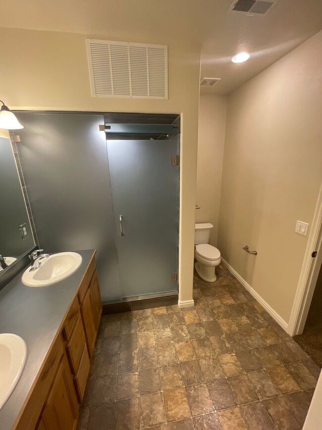 Building Photo - 1061 Canyon Meadow Dr