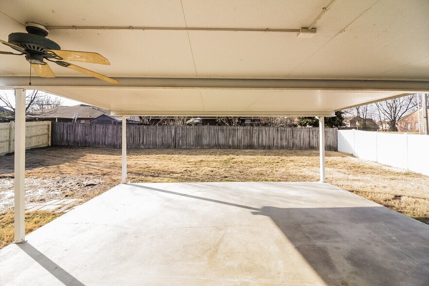 Building Photo - 6731 Kimberly Dr