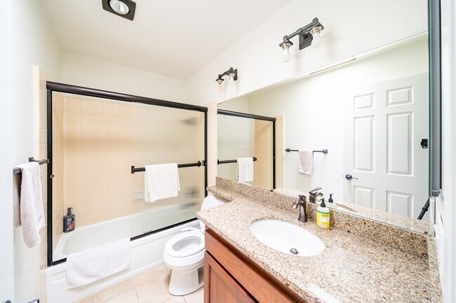 Building Photo - 3459 Reynard Way