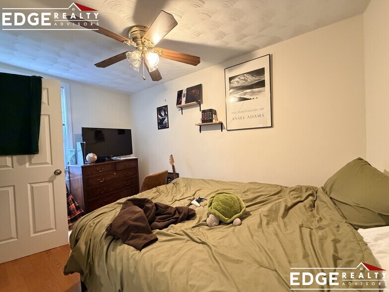 Building Photo - 1092-1098 Cambridge St. Unit 1094