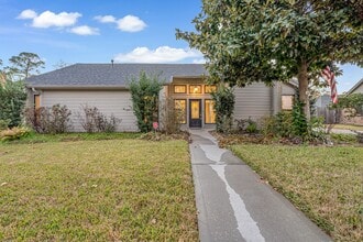 Building Photo - 4702 Spring Ln