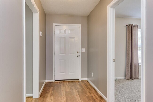 Building Photo - 131 Bevington Dr