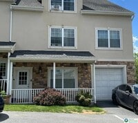 Building Photo - 3494 Linden St