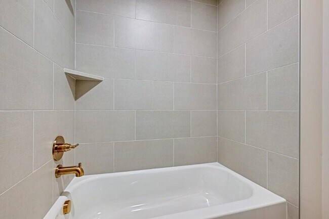 Building Photo - 16649 Garnett St