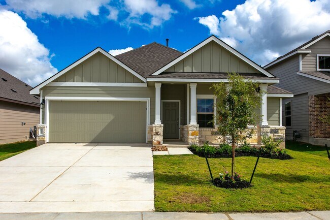 Building Photo - 3 Bedrom 2 bath with a 2 car garage in Sou...