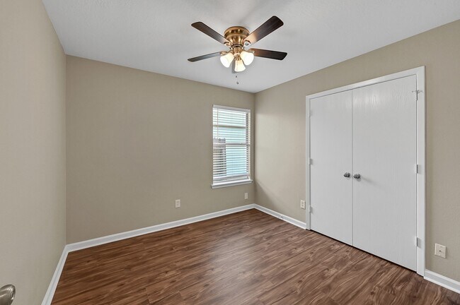 Building Photo - 6315 Hayman Dr