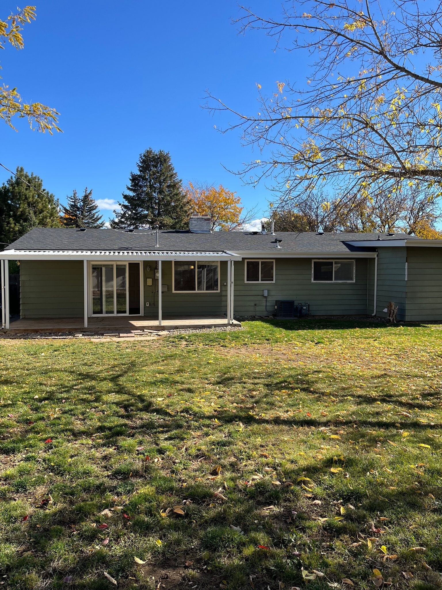 Building Photo - 601 Franklin Park Dr