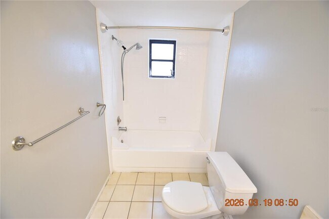 Building Photo - 2562 Redwood Way