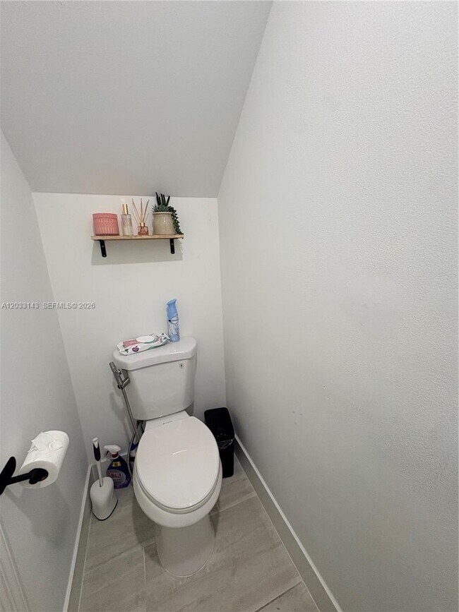 Building Photo - 15430 SW 74th Cir Ct