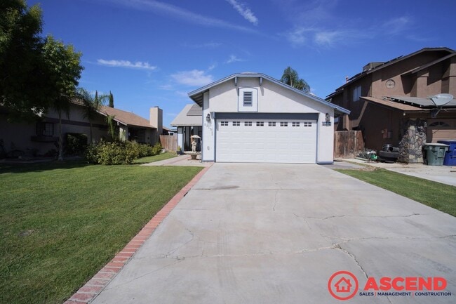 Building Photo - Charming Home in Southwest Bakersfield!