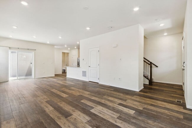 Building Photo - Fort Collins Lifestyle Exemplified by this 2 Bed, 2.5 Bath Paired Home!