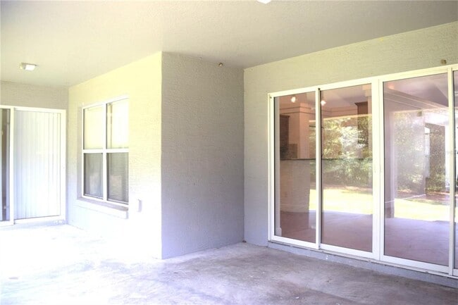 Building Photo - 4444 SW 115th St