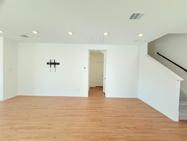 Building Photo - 6310 Barrington Clf Trl