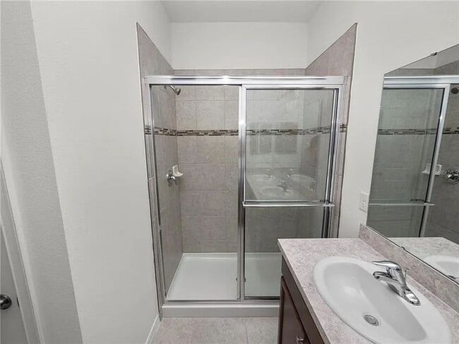 Building Photo - 50% off first months rent.  Beautiful Newl...