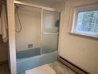 Second Floor Bathroom - 178 New Lenox Rd