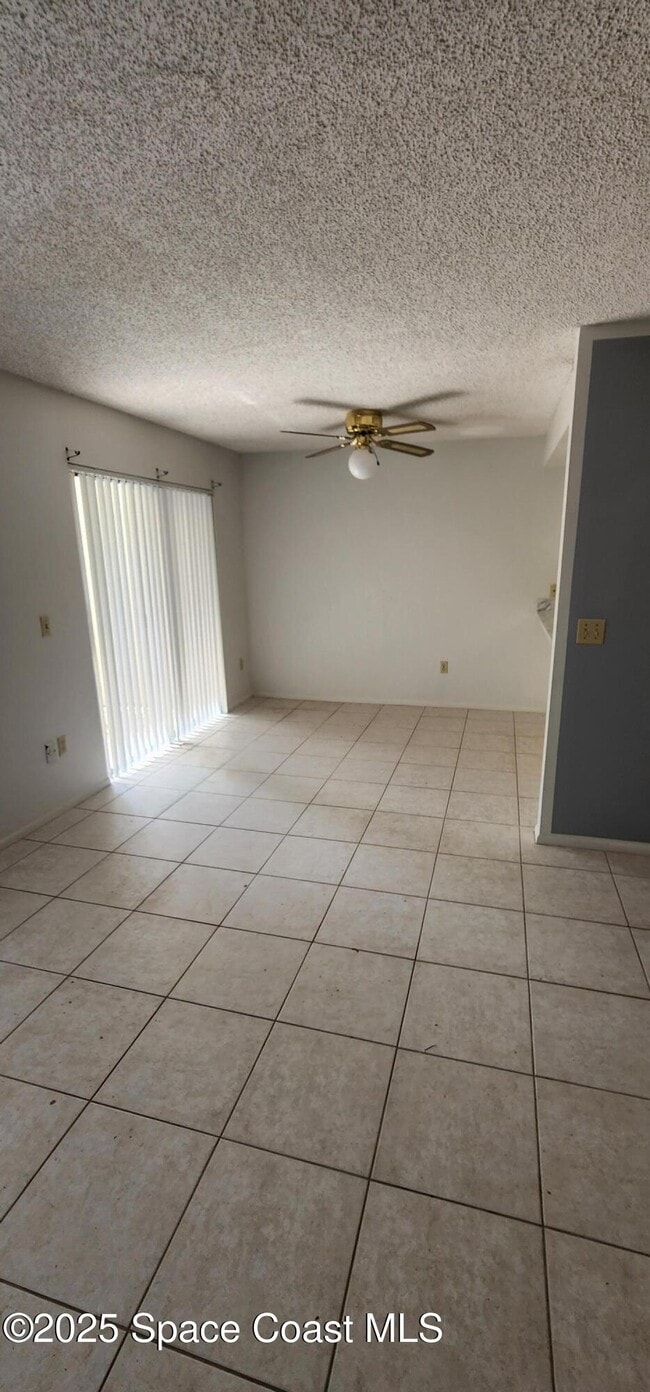 Building Photo - 8740 Lantana Ct