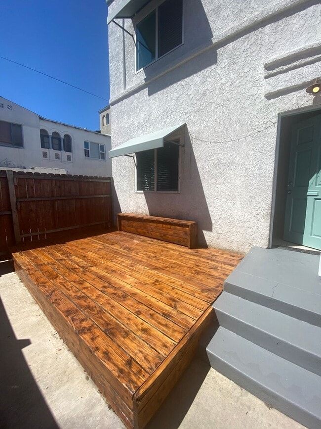 Interior Photo - 1325