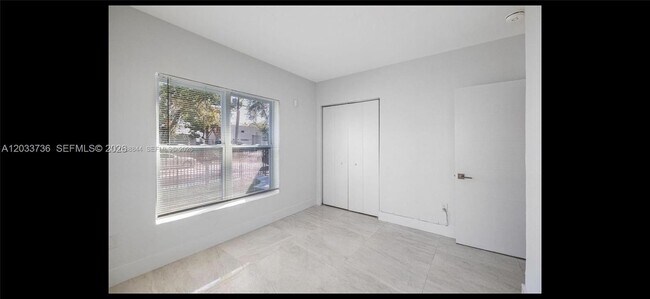 Building Photo - 529 NW 42nd St